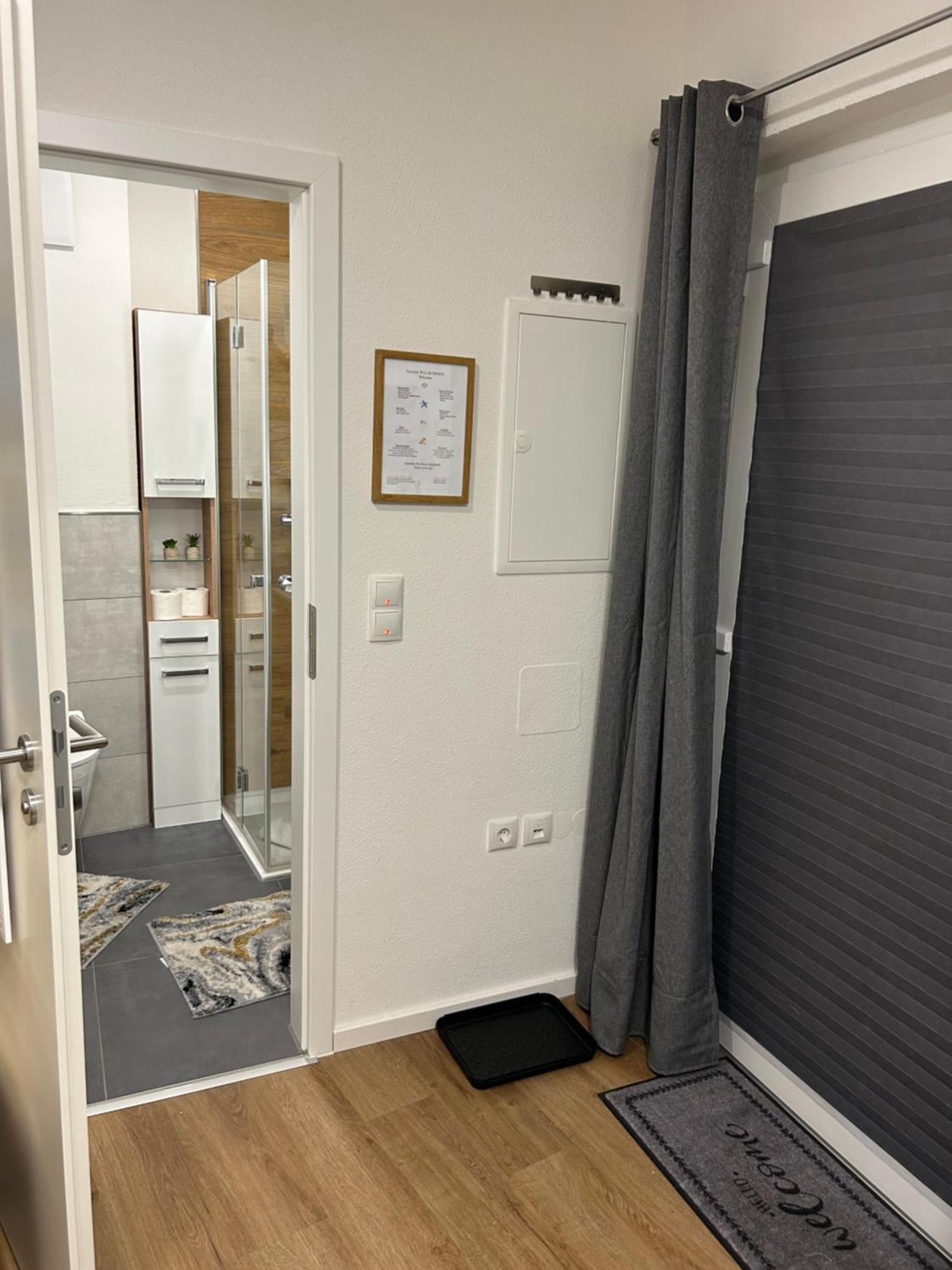Modernesminizimmer-Stadtnah-Selfcheckin-Parkplatz 뉘른베르크 외부 사진